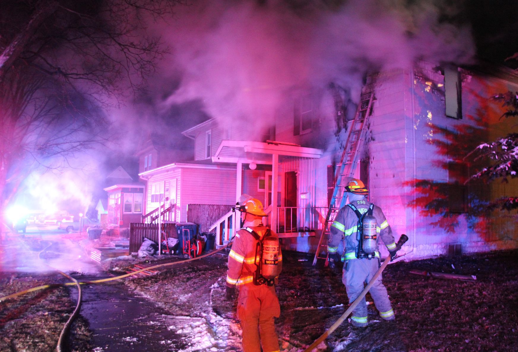 040418jr-locust-fire-4